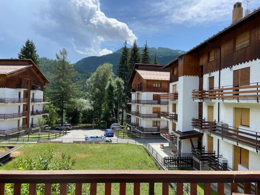 Ferienwohnung Relax In Montagna Bardonecchia Exterior foto