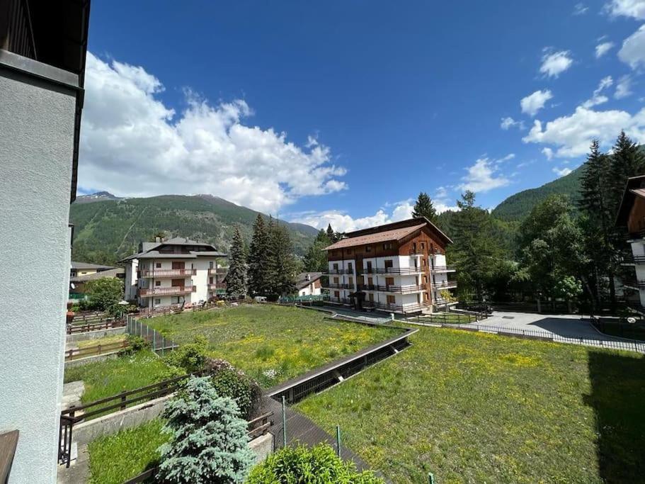Ferienwohnung Relax In Montagna Bardonecchia Exterior foto